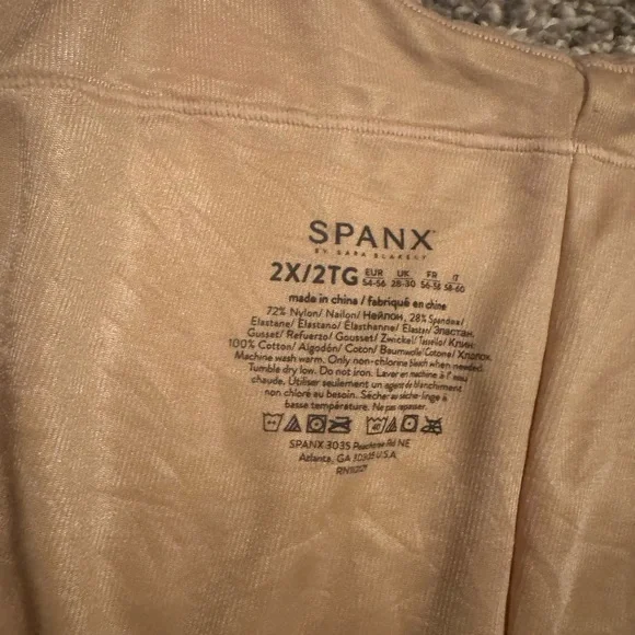 SPANX Nude Shapewear Bodysuit - Picture 3 of 4